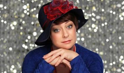 М. Аронова в музыкальном спектакле "Летучий корабль"