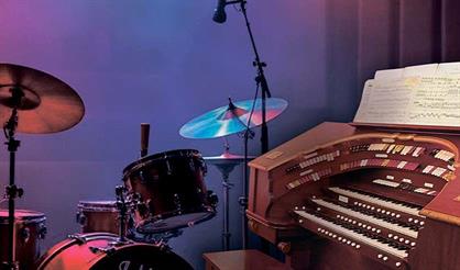 Театральный орган в усадьбе. Классика рока