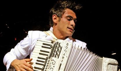 Петр Дранга с оркестром