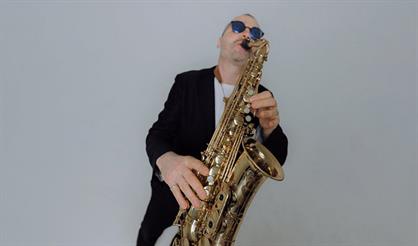 Алексей Геращенко (вокал, саксофон). Музыкальная сиеста