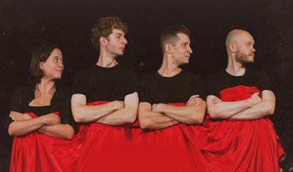 Моня Цацкес - знаменосец