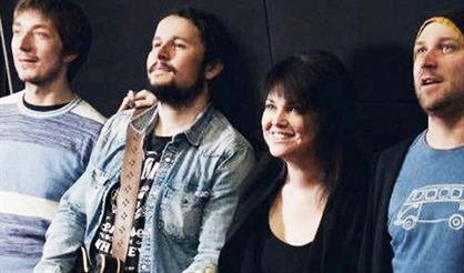 Ольга Олейникова и Emergency Band