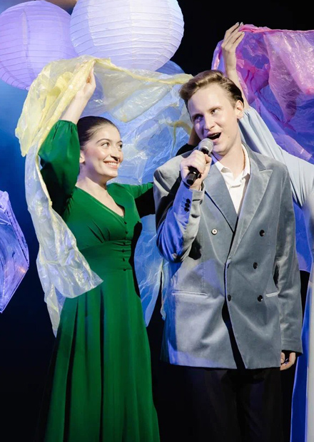 Помогите двум влюбленным