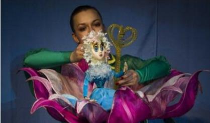 Дюймовочка