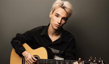 AkStar. Первый сольный концерт