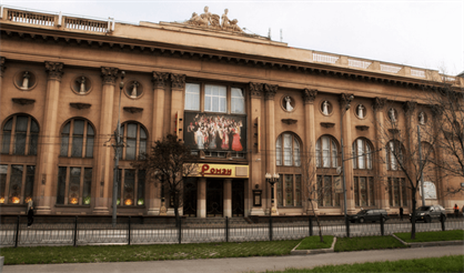 Экскурсия по театру