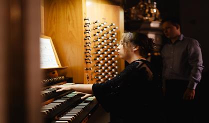 Орган в мерцании свечей: от классики до неоклассики