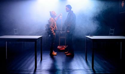 Летели качели