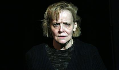 Мать обвиняет