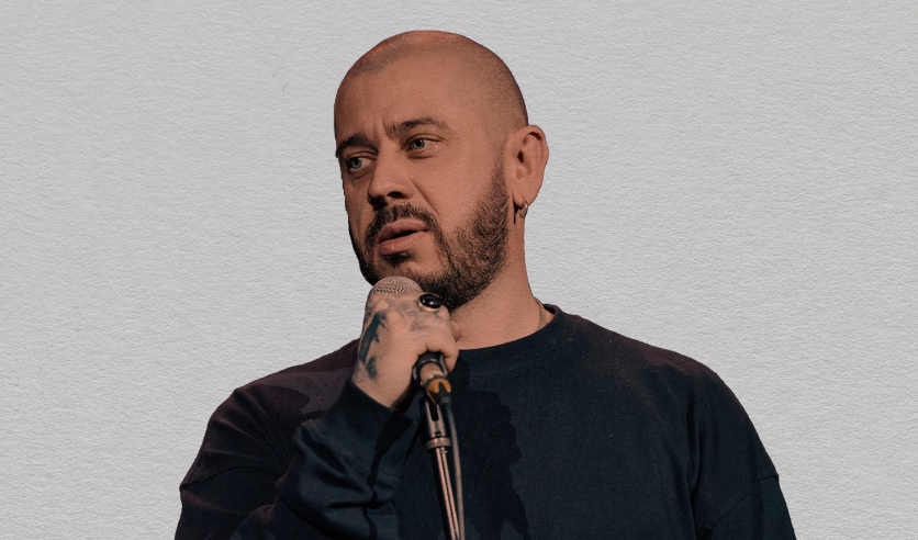 Still standup moscow