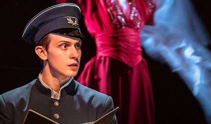 История любовная. Сцена "Чердак Сатиры"