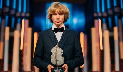 Иван Бессонов играет Шопена