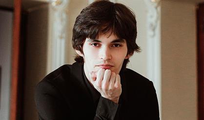 Илья Папоян