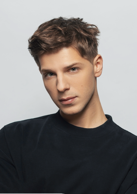 Александр Эгромжан с программой "Монолог"