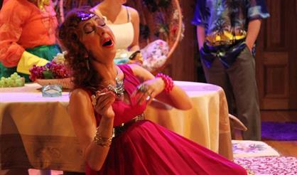 Кошка на раскаленной крыше