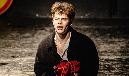 Есенин. Дорога из разбитых сердец