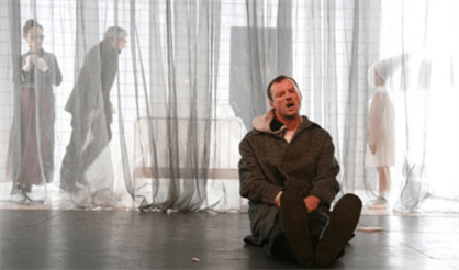 Человек-подушка