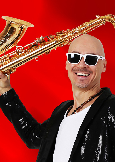 Саксофонист SyntheticSax. Мировые хиты от Ameno до Lambada.