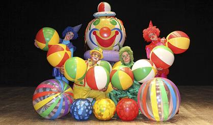 Надувное шоу. Новогодняя феерия "Волшебные краски"