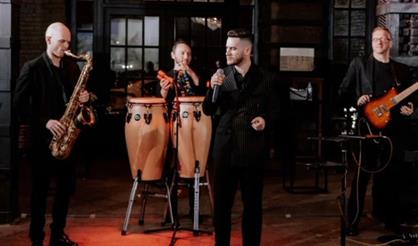 Мировые jazz & pop хиты. Любимые хиты с элементами samba, funk и disco. Ильхом Тагиров