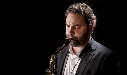 Дудук и гитара при свечах. Музыка Южной Америки