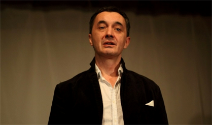 Что меж печатными строками?