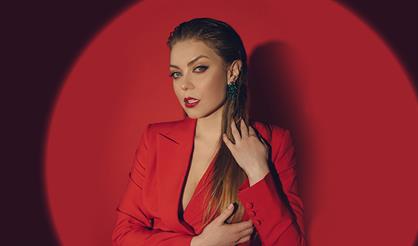 Акула (Оксана Почепа)