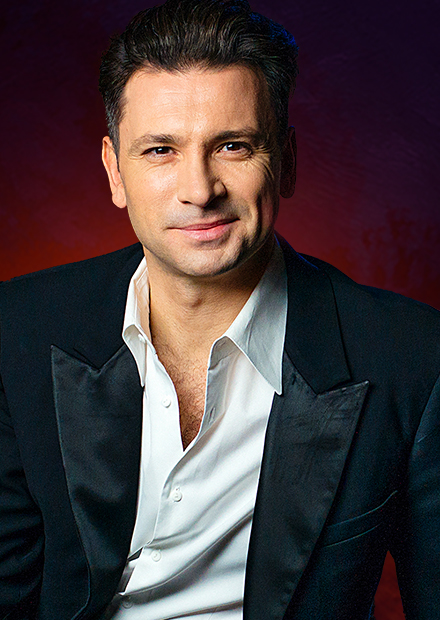 Творческий вечер в преддверии 8 Марта с Антоном Хабаровым