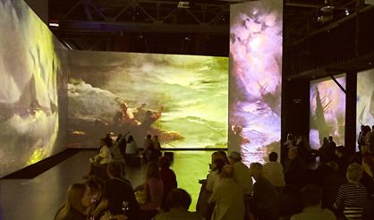 Мультимедийные выставки "Леонардо Да Винчи. Тайна гения" и "Я - Айвазовский" (выходной)