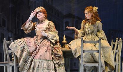 Один из последних вечеров карнавала