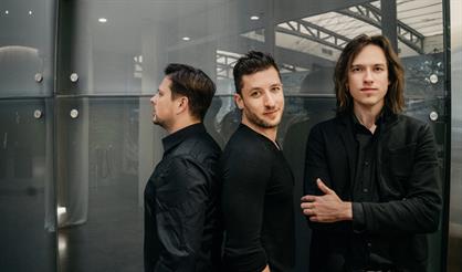 Electro-Acoustic Trio. Музыка ночного радио