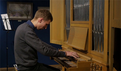 Любви все возрасты покорны