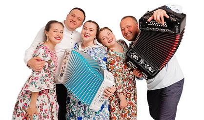 Ансамбль Пташица. Запели песни, заиграли...