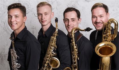 Ван Гог. Восемь саксофонов, орган и водная анимация