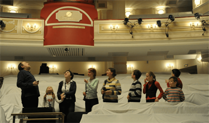 Закулисье. Экскурсия по театру