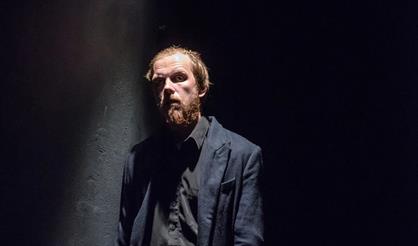 Октябрь Достоевского