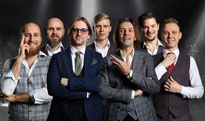 Мировые хиты и тысяча свечей. Арт-хор "Вокалион"