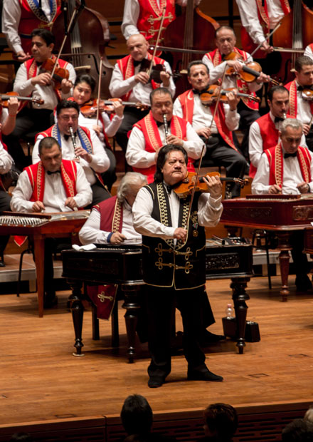 Будапештский симфонический оркестр цыган "100 скрипок"