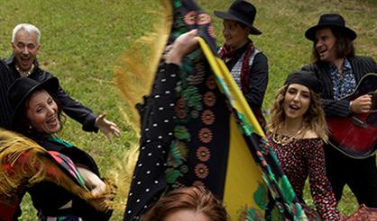 Клуб романса «Две гитары». «За цыганской звездой...»