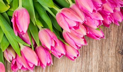 Дарите женщинам цветы!