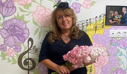 Флора Вафина. «Любовь, как птица, окрыляет…»