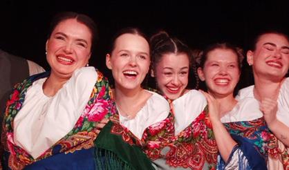 Вот такая она разная... Любовь!