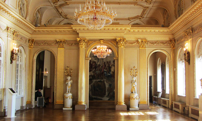 Меншиковский дворец (Санкт-Петербург)