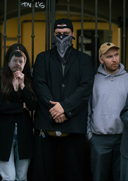 Црвених Цветова x Ходьба