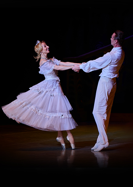 Дама с камелиями