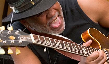 Carlos Johnson (USA)