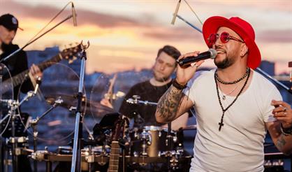 Ритмы латины на крыше. Dolce Gavana