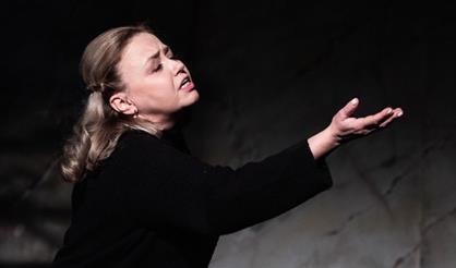 Лента поэзии. Е. Евтушенко, Б. Ахмадулина