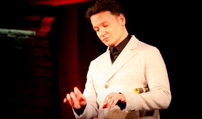 "Давайте негромко". Вечер Александра Олешко