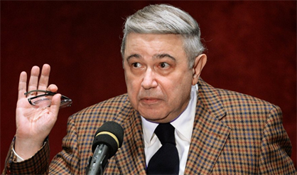 Евгений Петросян